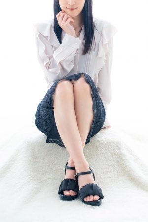 みな